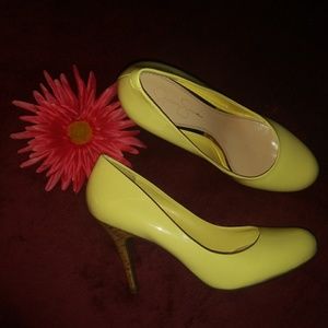 Jessica Simpson | Patent Yellow Cork Pumps
